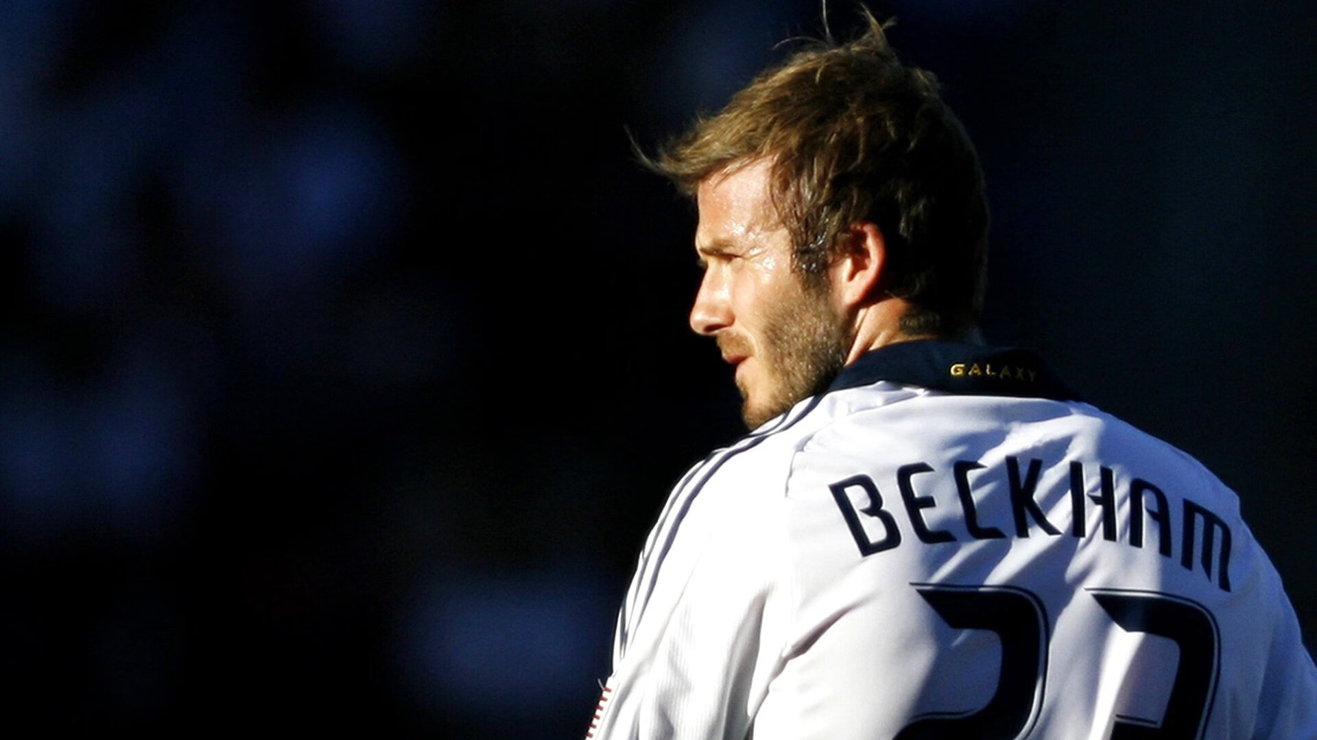 前国手现身解说席点评比赛为观众带来专业视角